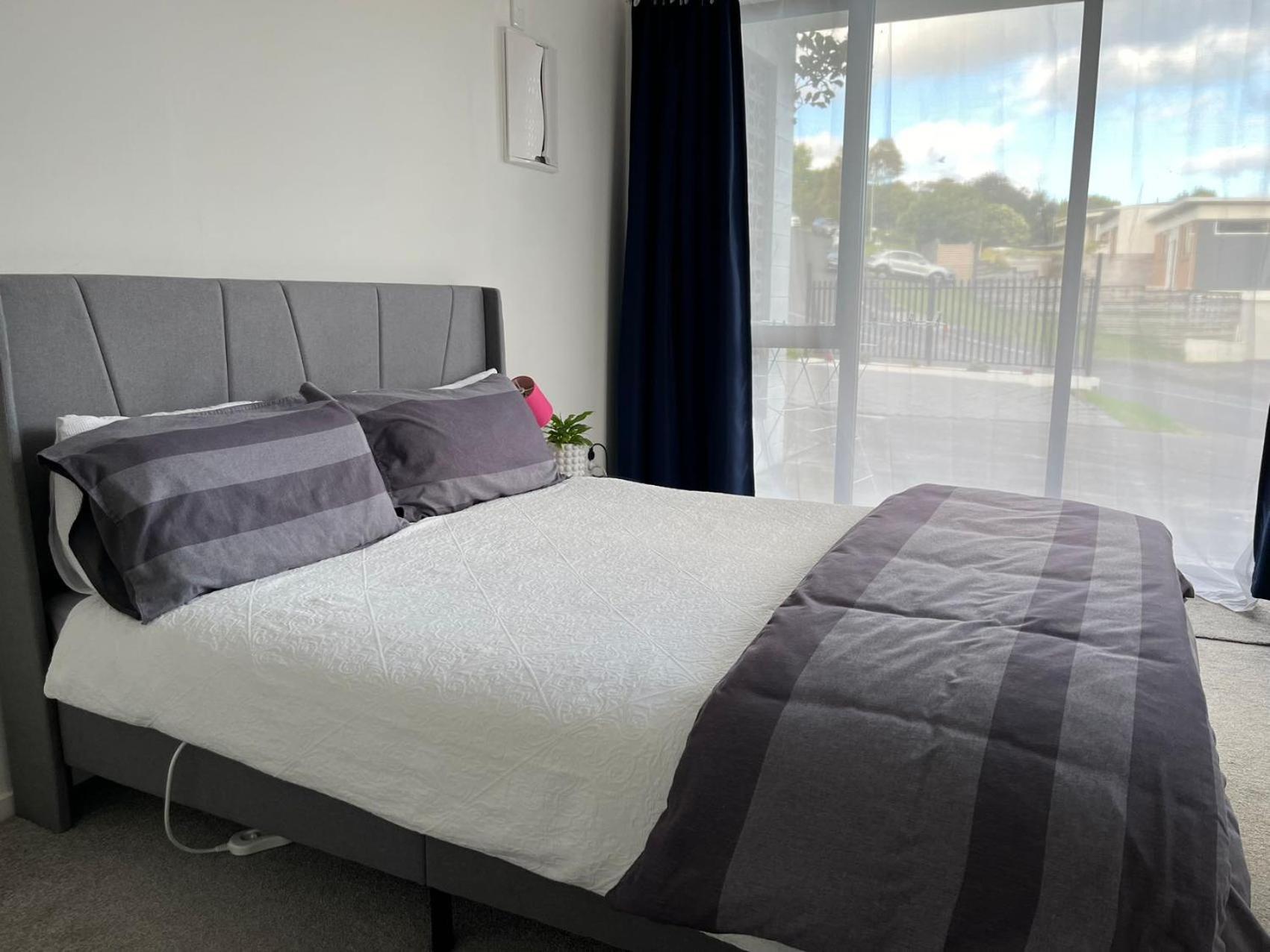 Totara Vale, Free Coffee, Parking And Wifi, Near Glenfield Mall And Highway 18,1 Auckland Exterior photo